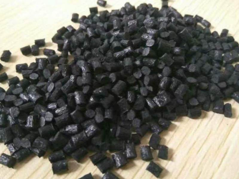 玻璃纖維的優(yōu)點是什么？增強尼龍6中的玻璃纖維對材料的影響表現(xiàn)在哪些地方？